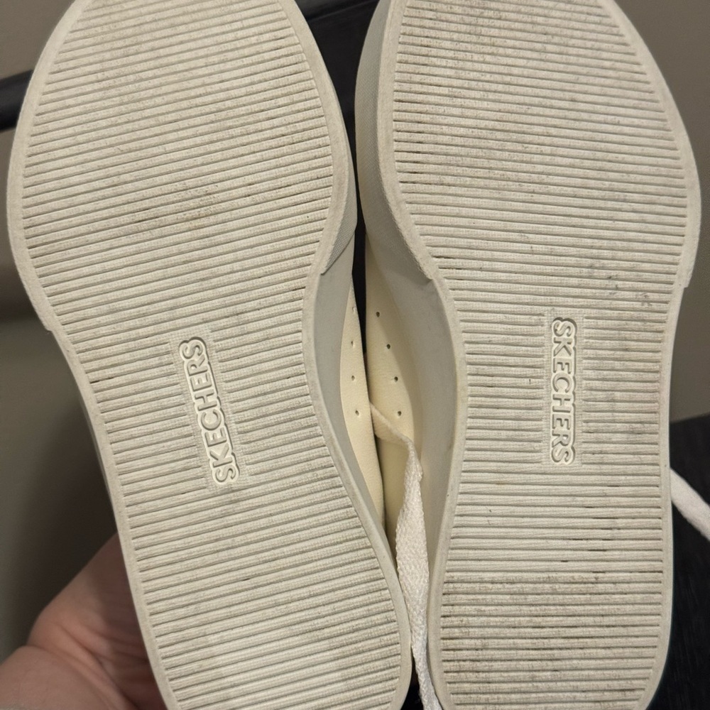 Skechers Kids Sneakers in White, Aqua, and Coral - Picture 13 of 13